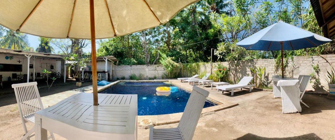 Santai Bungalow Gili Trawangan Exterior photo